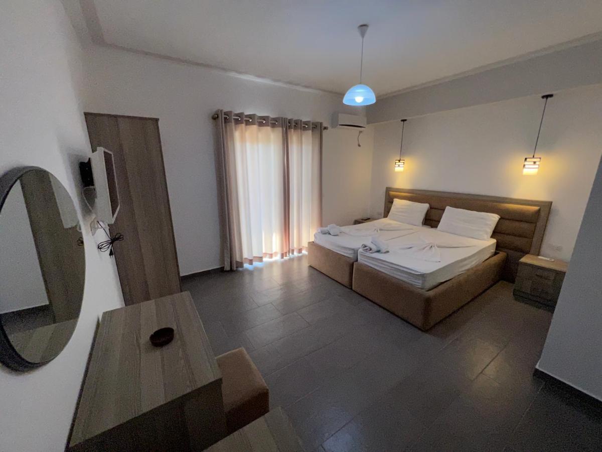 Hotel Irini ซารานเดอ ภายนอก รูปภาพ