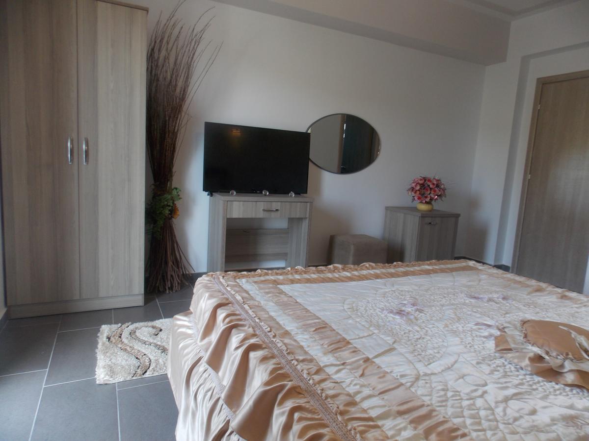 Hotel Irini ซารานเดอ ภายนอก รูปภาพ