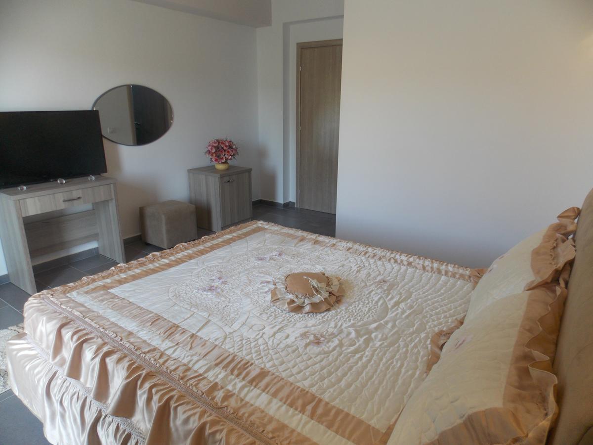 Hotel Irini ซารานเดอ ภายนอก รูปภาพ